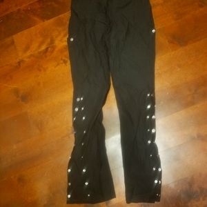 Snap side black leggings